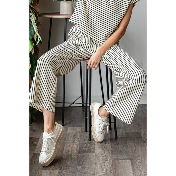 Stripe Texture Knit Front Pocket Long Pants - Picture 9 of 15